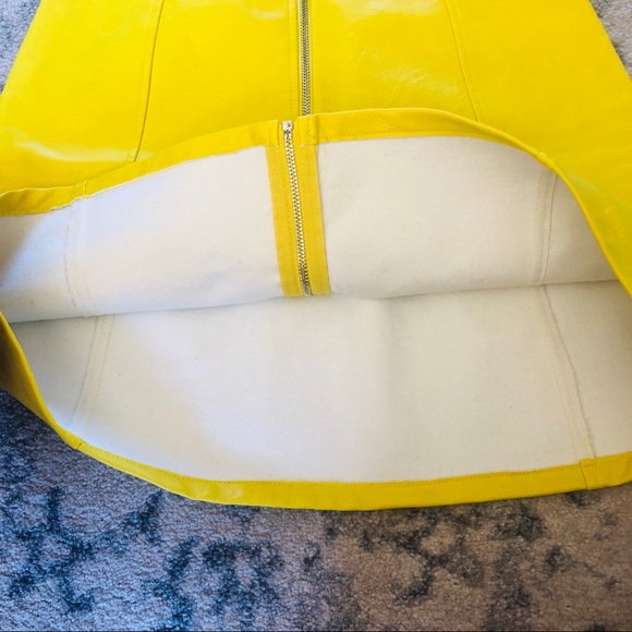 Zara NWOT Faux Leather Mini Skirt Yellow Size S - Picture 6 of 6